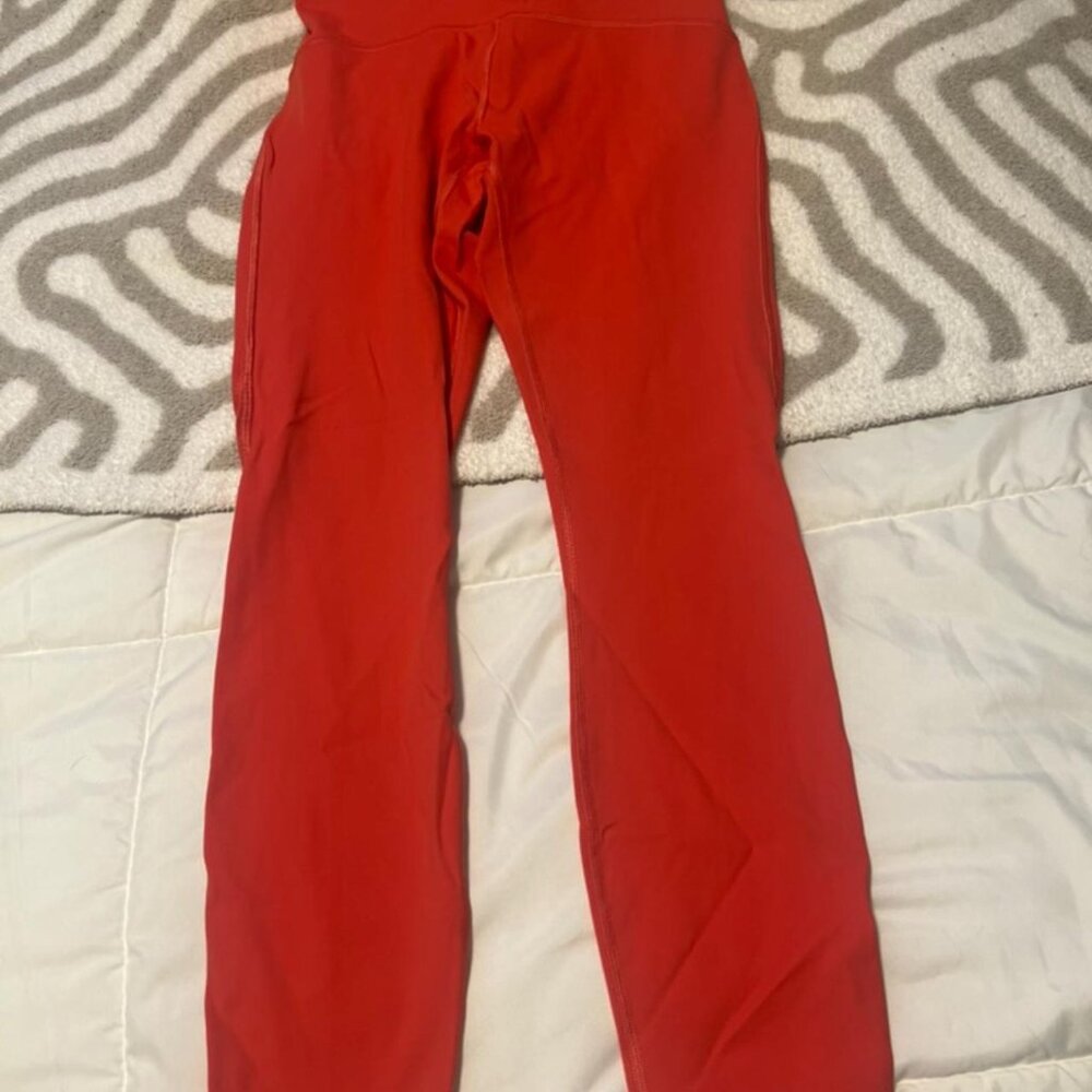 Lululemon Fast and Free Mid-Rise Leggings Size 6, Inseam 25''